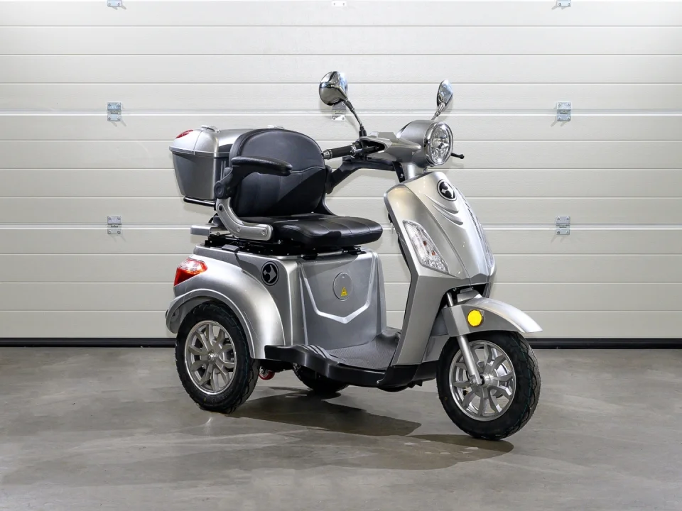 jaszmotor_webshop_barton_tres_elektromos_haromkereku_robogo_(Új)_-_ezust