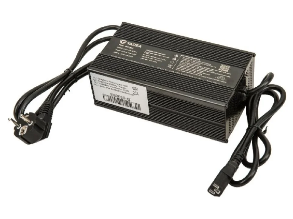 jaszmotor_webshop_grafen_akkumulator_tolto_60v_20a