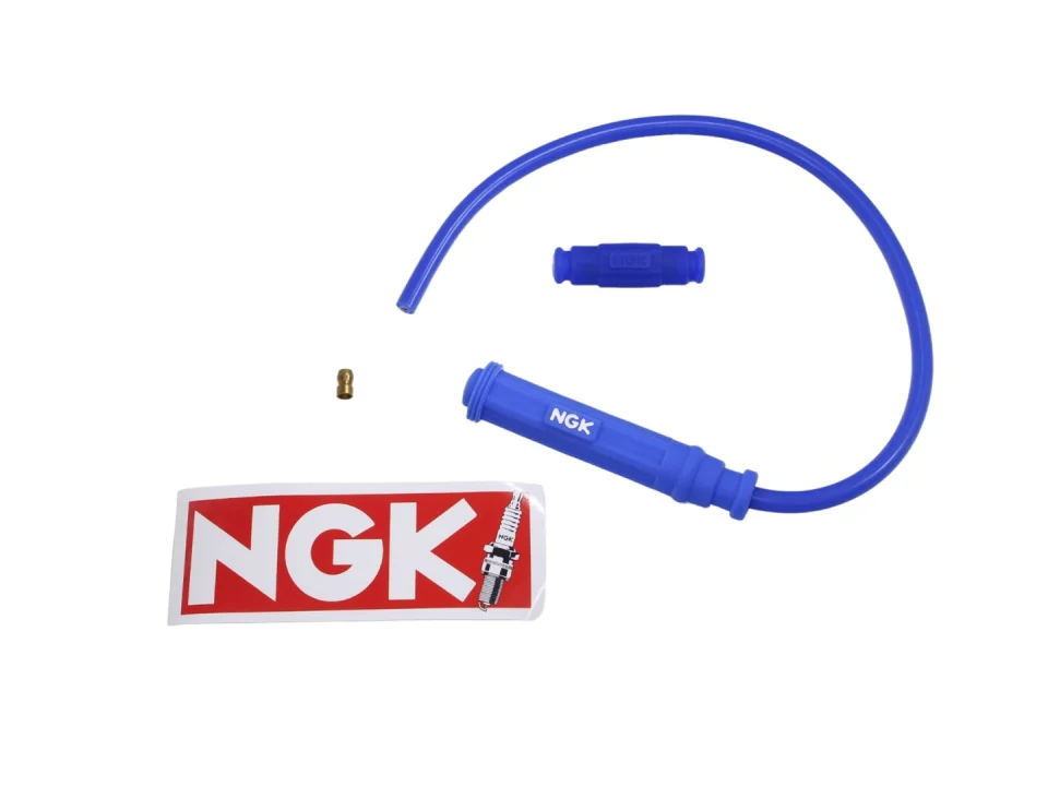 jaszmotor_webshop_gyujtaskabel_gyertyapipaval_szilikon_8mm_(ngk,_kek)