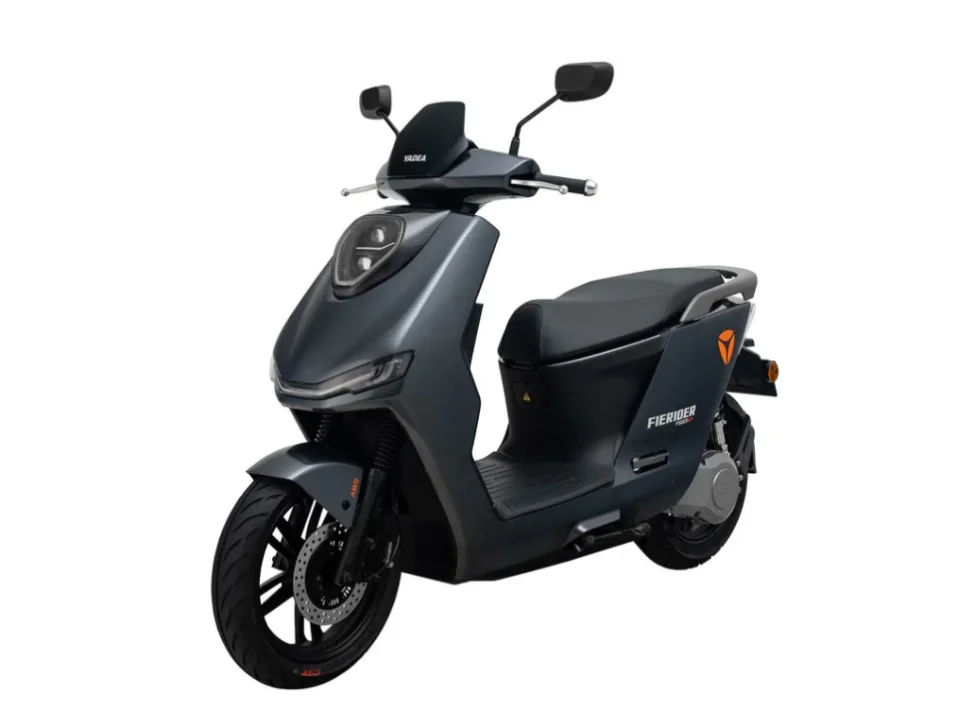 jaszmotor_webshop_yadea_fierider_elektromos_robogo_11kw,_72v,_2x27ah,_litium_(Új)_-_szurke