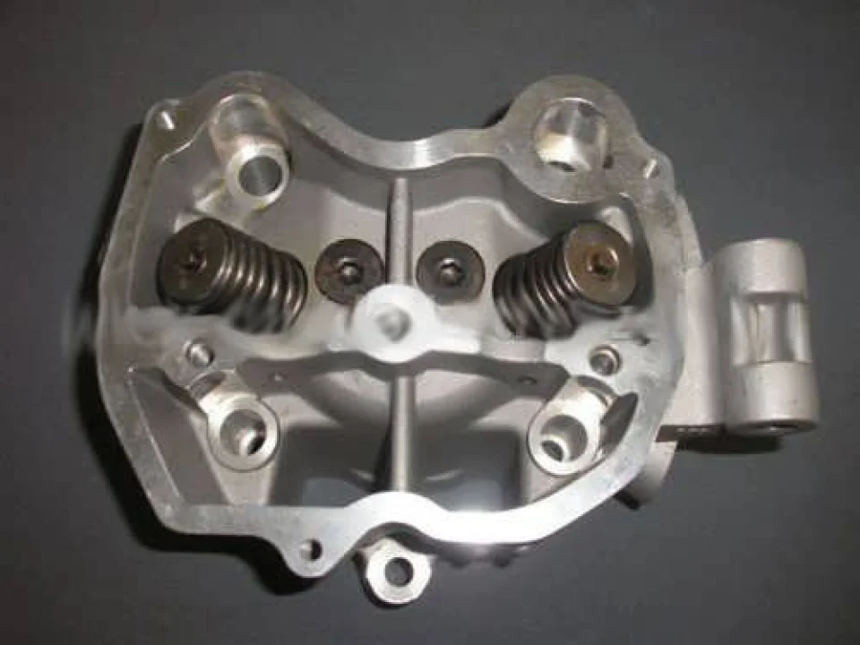 jaszmotor_webshop_zongshen_250ccm_vizhuteses_hengerfej_szelepekkel