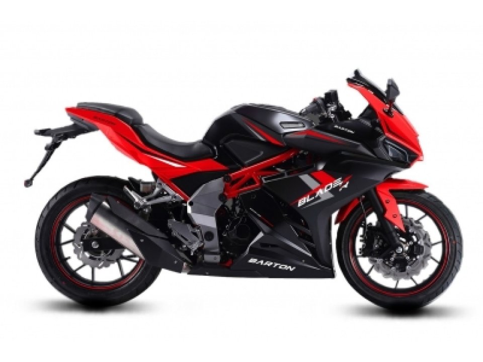 jaszmotor_webshop_barton_blade-r_125_4t_motorkerekpar_<br>(Új)_-_piros