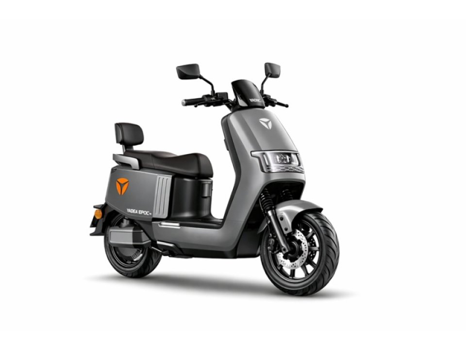 jaszmotor_webshop_yadea_epoc_elektromos_robogo_3200w,__72v,__38ah,__grafen_<br>(Új)_-_szurke